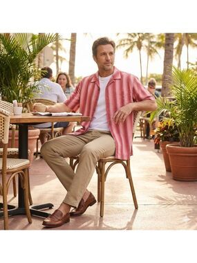 TOMMY BAHAMA 100% Silk Striped Short Sleeve Casual Shirt Sz M